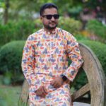 স্কিন প্রিন্টেড পাঞ্জাবি আড়ং কটন ফেব্রিক: মেটাল বাটনের সাথে স্টাইলিশ পাঞ্জাবি