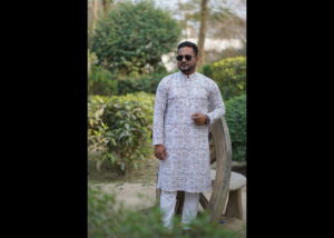 স্কিন প্রিন্ট পাঞ্জাবি ১০০% সুতি ফেব্রিক: মেটাল বাটনের সাথে স্টাইলিশ পাঞ্জাবি - Image 4